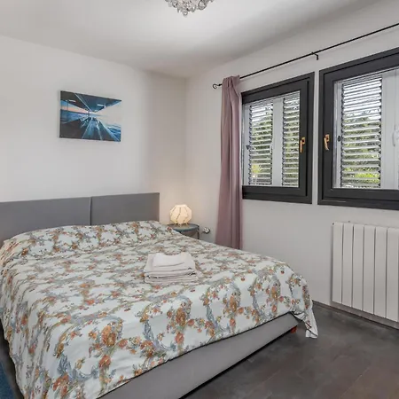 Beautiful In With Sauna