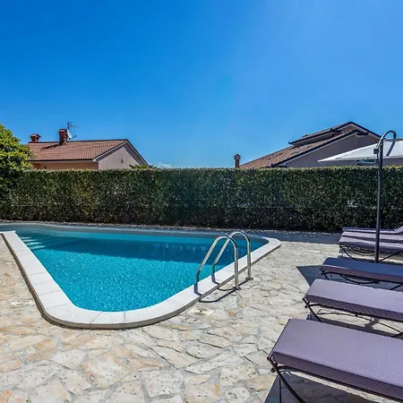 Beautiful In With Sauna Holiday home