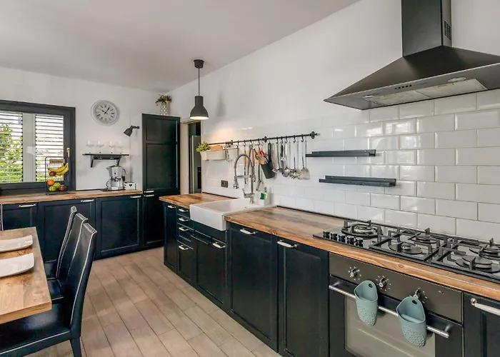 Beautiful In With Sauna 度假居 *