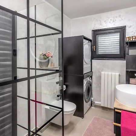 Σπίτι διακοπών Beautiful In With Sauna *