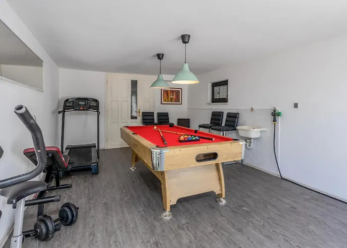 Beautiful In With Sauna