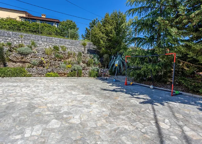 Beautiful In With Sauna *